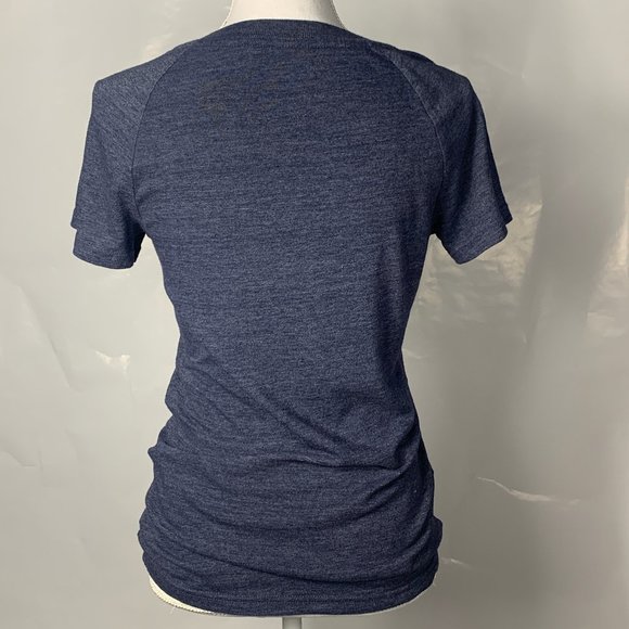 Notre Dame Women's V-Neck Tee - Picture 5 of 6